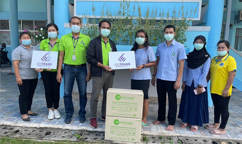 ศรีตรังโกลฟส์ ส่งมอบถุงมือยาง สนับสนุนการควบคุมการแพร่ระบาด COVID-19