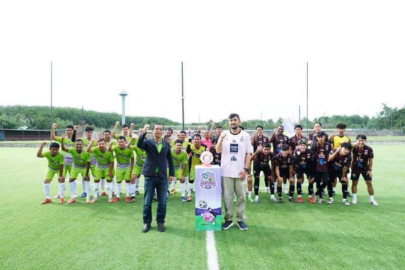 กลุ่มบริษัทศรีตรัง นำทัพนักเตะเยือนถิ่น ‘ทัพเงือกสมิหลา’ ดวลแข้งกระชับมิตร ส่งเสริมกิจกรรมเพื่อสุขภาพ พร้อมอุ่นเครื่องสู่นัดใหญ่ประจำปี